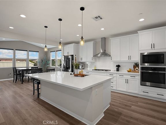 4th image of 16647 Evelyn Pl