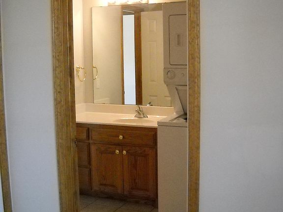 4th image of 5 Southridge Dr APT 2