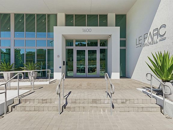 4th image of 1600 SW 1st Avenue #510