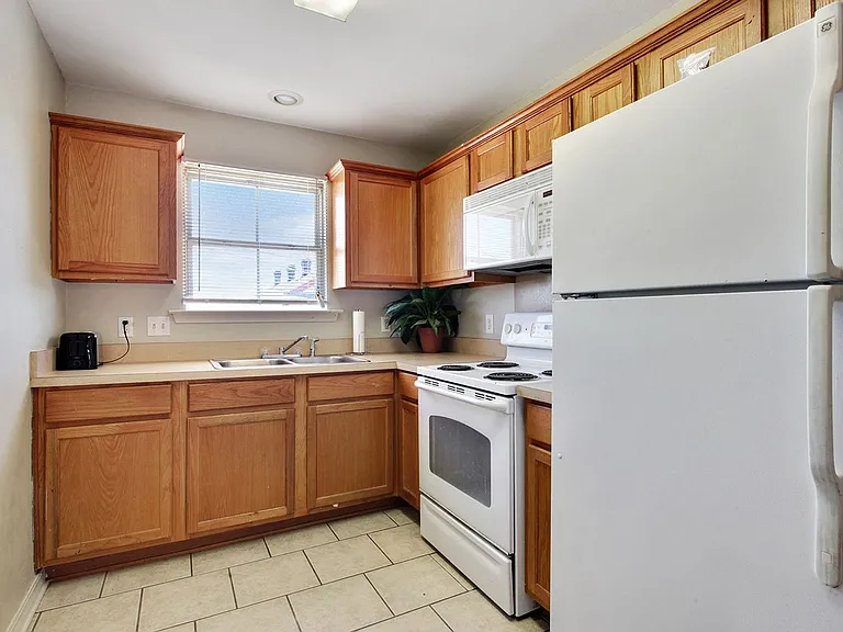 803 Felicity St #10 — Photo 3
