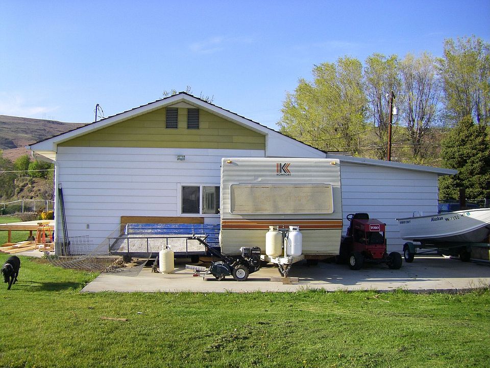 2nd image of 1904 Marsh Rd