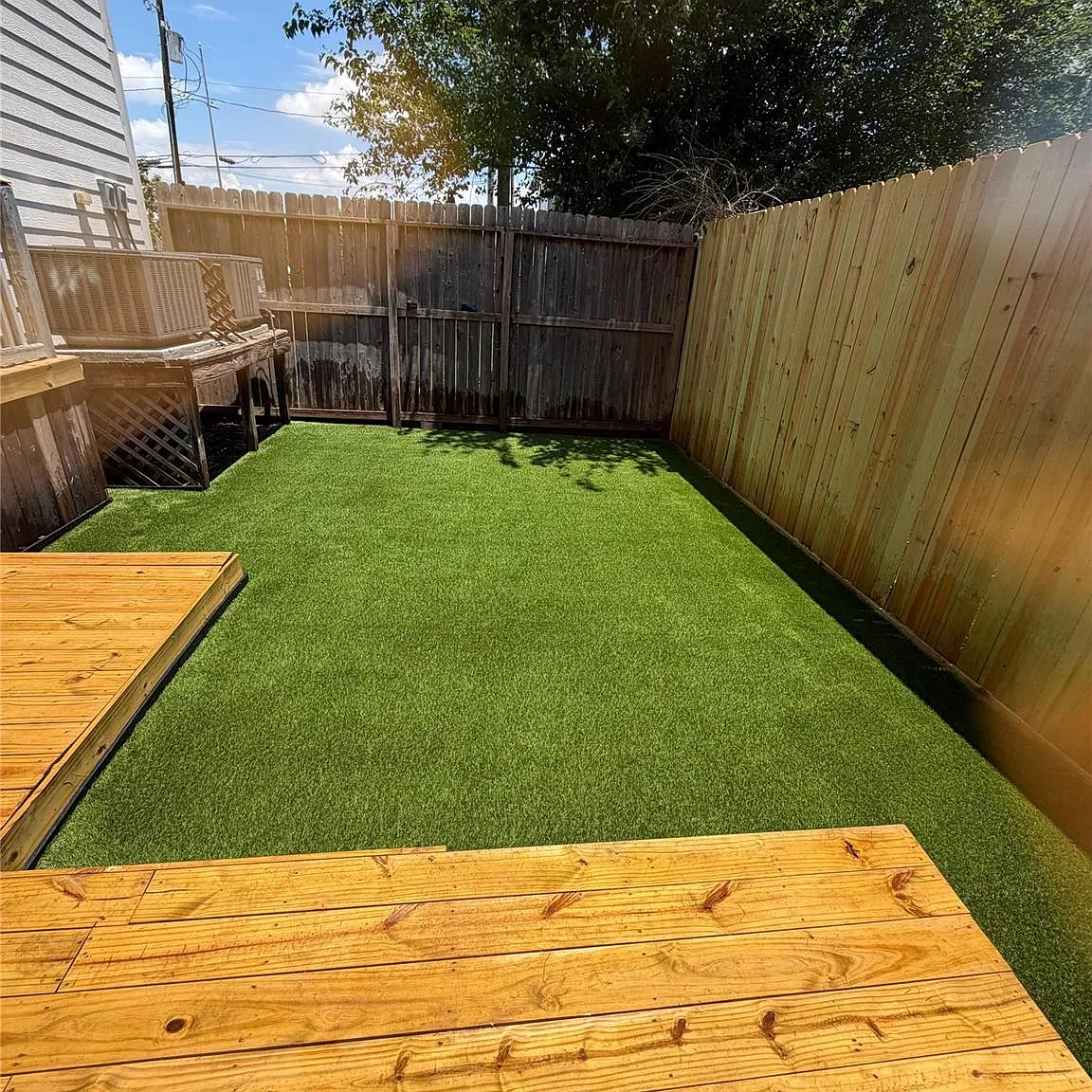 3 bed, 3.5 bath, 2119 sqft, $3,000 — Photo 2