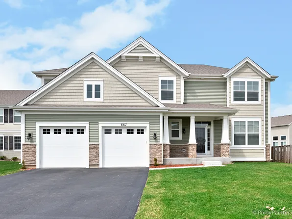 867 Wildwood Dr, Pingree Grove, IL 60140