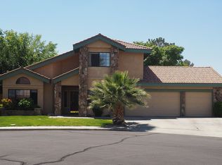 327 W Pilgrim Cir, Ridgecrest, CA 93555