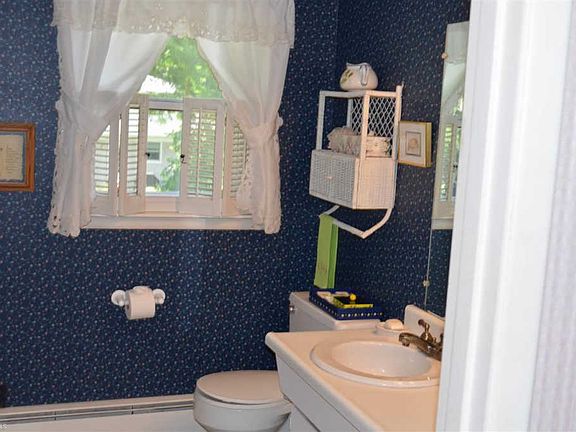 5th image of 36742 Gloucester Ct