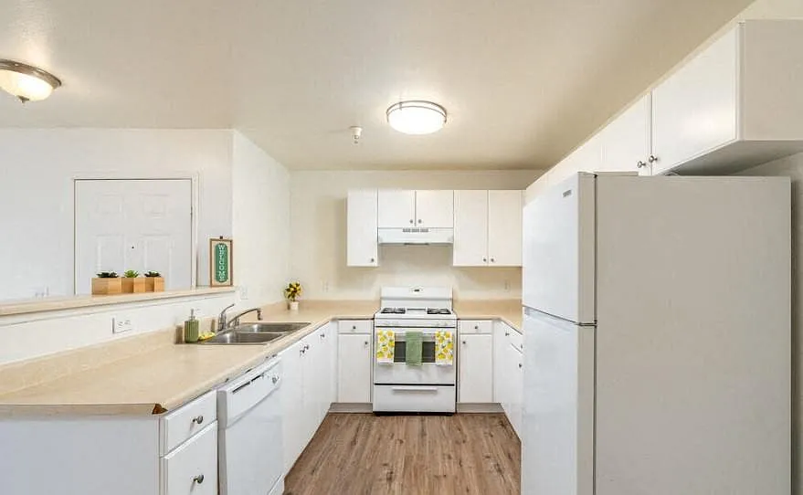 Twin Palm Apartments