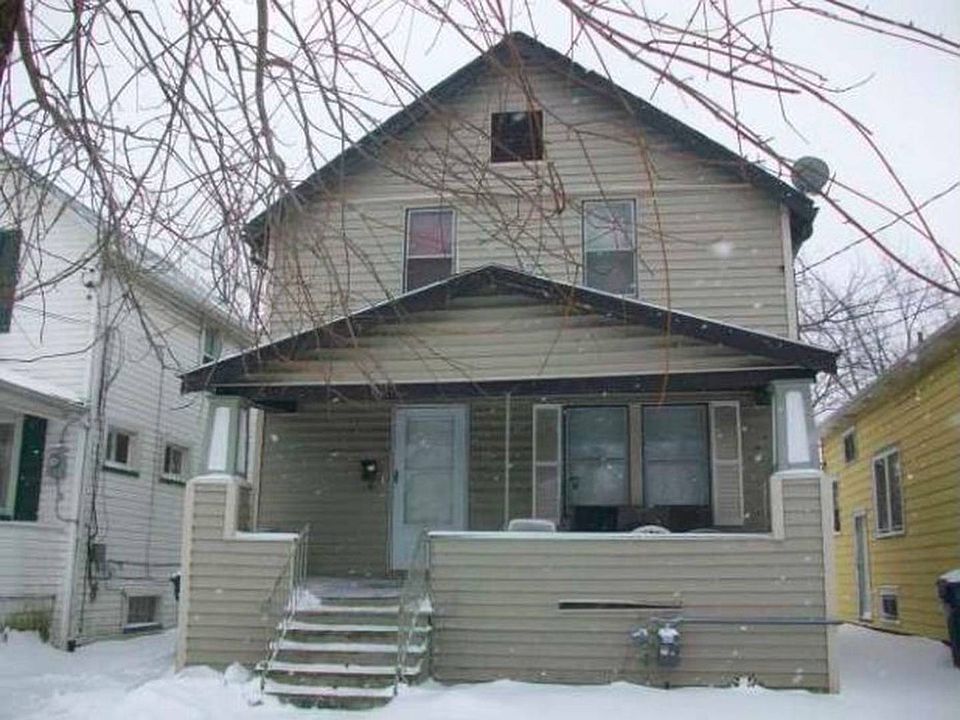 1st image of 59 Phyllis Ave