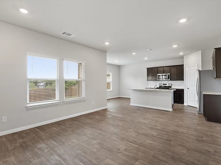 493 Apache Plum Dr — Photo 16