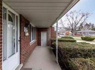 27548 Santa Ana Dr, Warren, MI 48093