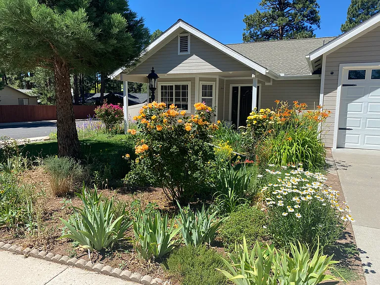 2425 S Cliffview St — Photo 11
