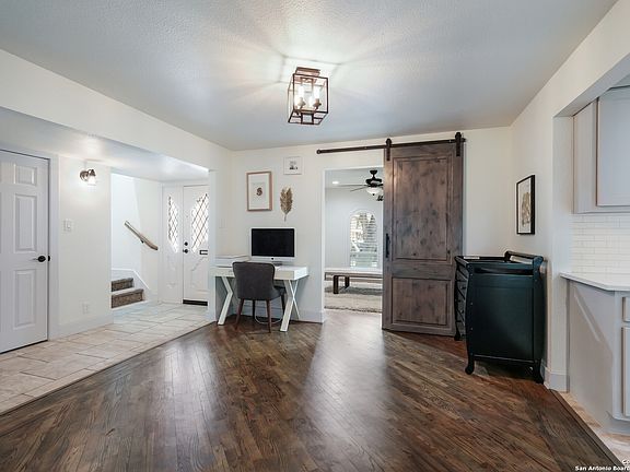 4th image of 5423 Plantation Dr