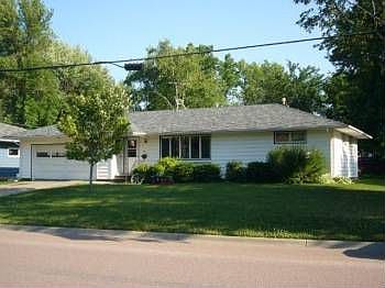 1st image of 310 2nd St NE