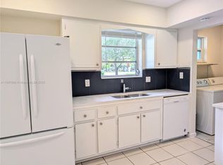 856 Benevento Ave #1, Miami, FL 33146