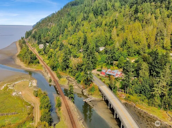 3170 Blanchard Road, Bow, WA 98232