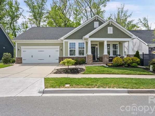 9912 Andres Duany Dr, Huntersville, NC 28078