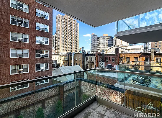 Rented by Mirador Real Estate | media 12