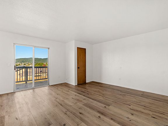 2nd image of 2600 Boone St #2602