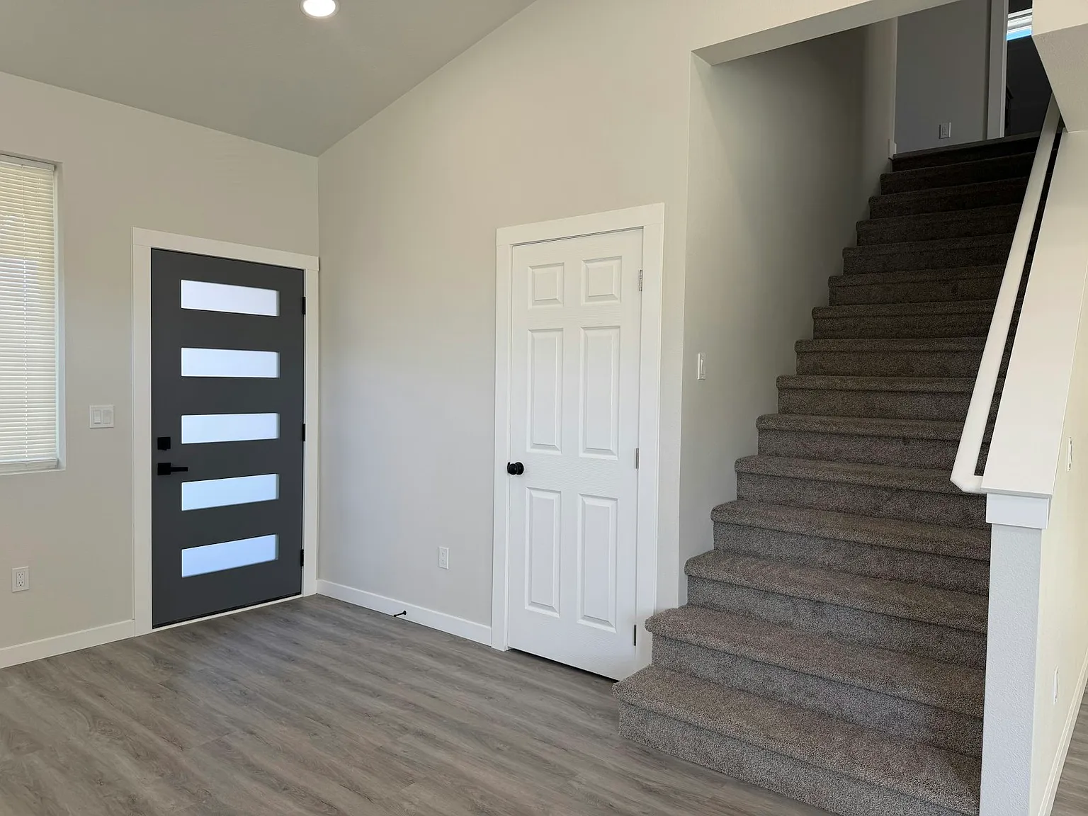 1822 North Coach Lane — Photo 3