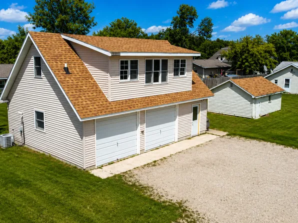 204 Maple Ave S, Ottertail, MN 56571