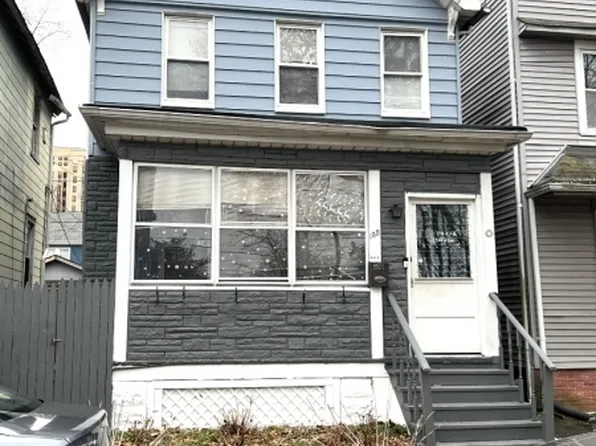 135 Lindsley Pl, East Orange City, NJ 07018