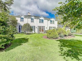 3725 Stonebrook Ct, Brookfield, WI 53005