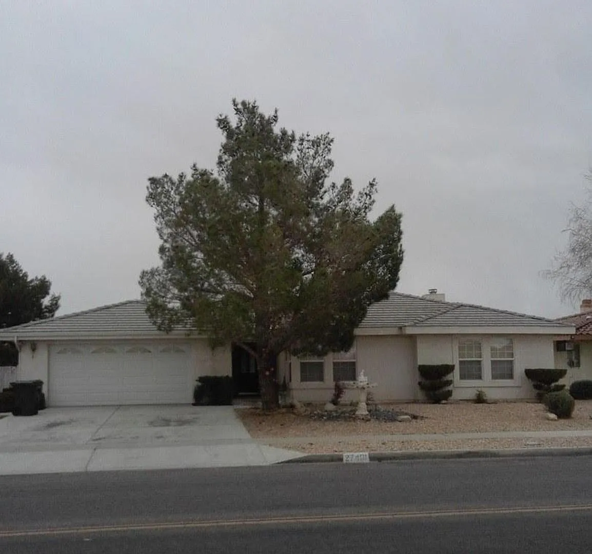 Coming Soon- Beautiful Silver Lakes Home- 2 Bedrooms, 3 Bathrooms + Den Or Office — Photo 2