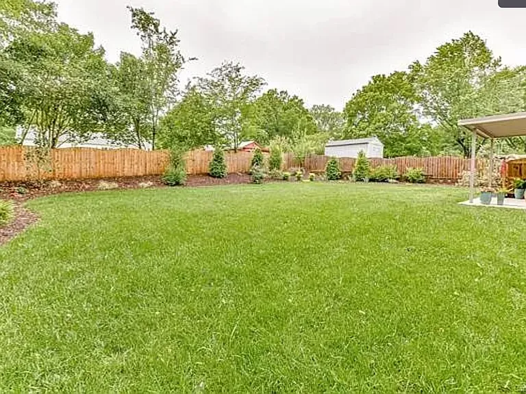 1700 Tamworth Dr — Photo 8