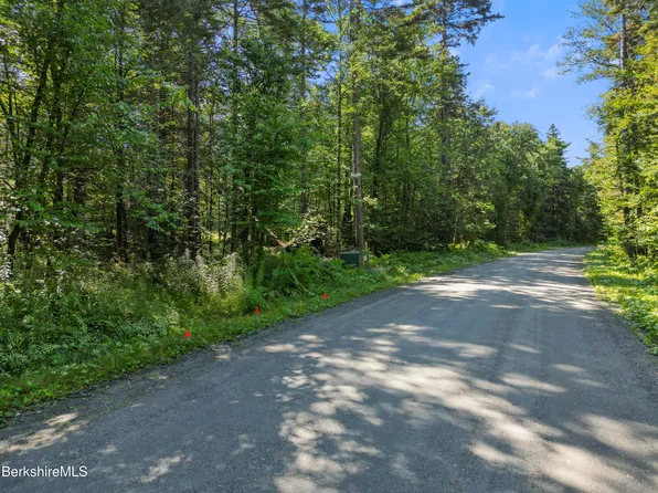 LOT 87 Woodmere Rd, Becket, MA 01223