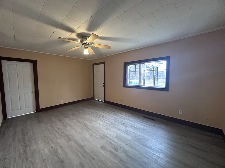 2602 Cannon St — Photo 9