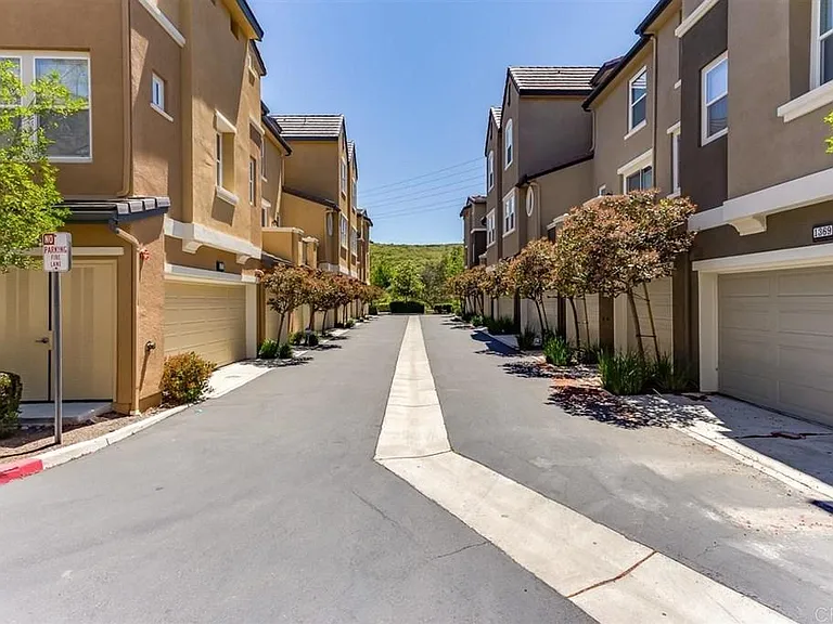 1383 Cattail Ct — Photo 19