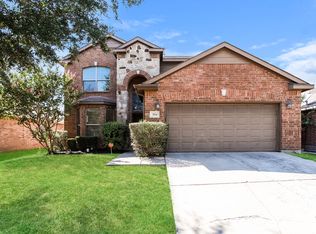 304 Bluefinch Dr, Little Elm, TX 75068