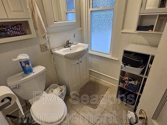 4th image of 58-60 Loomis St