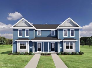 669 Hillcrest Dr, Waunakee, WI 53597