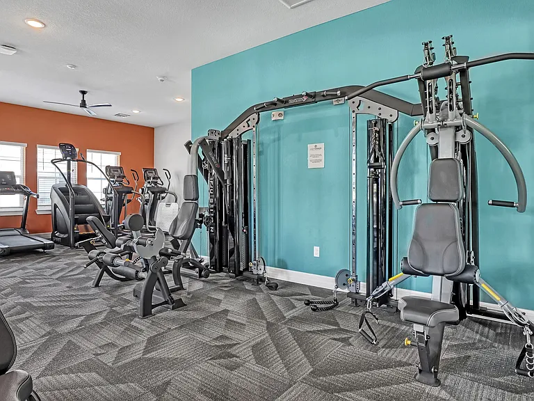 Palm Breeze Apartments — Photo 32