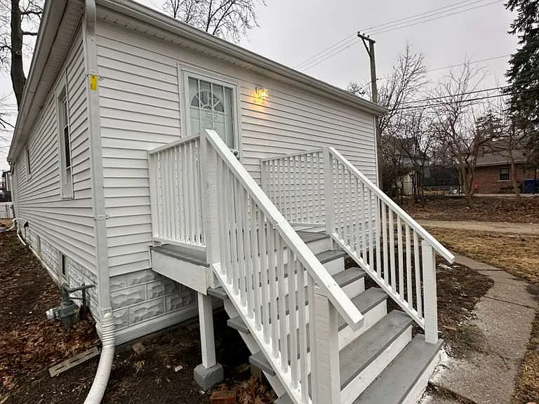 7137 W 109th Pl — Photo 5