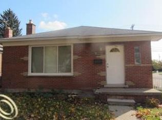 2481 Ferris Ave, Lincoln Park, MI 48146