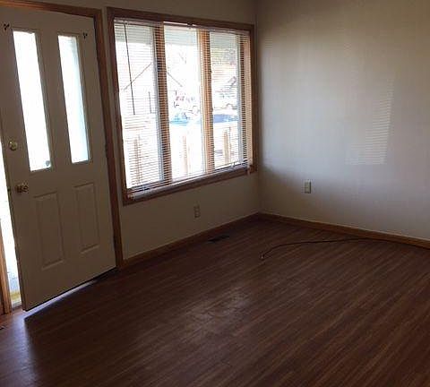 2nd image of 10 Stevens Dr