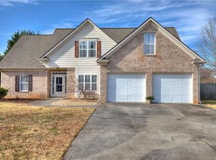 46 Polo Flds, Cartersville, GA 30121