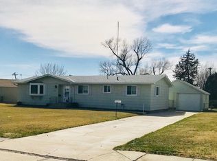 1005 Central St, Oxford, NE 68967