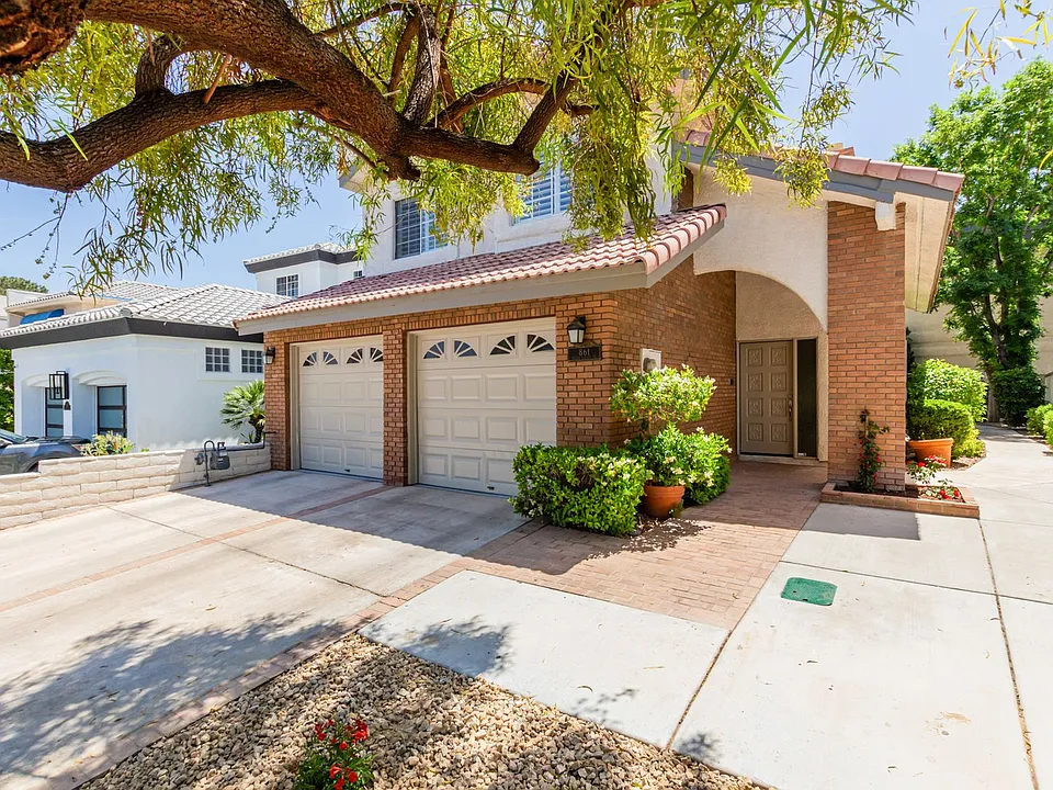 861 Vegas Valley Dr