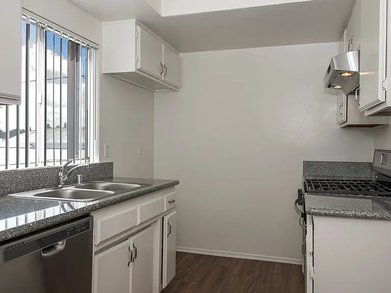 346 San Marcos St — Photo 11