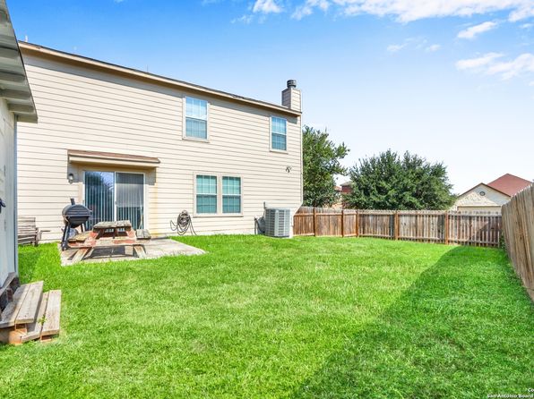 105 GATEWOOD CLF, Cibolo, TX 78108