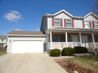 1517 Moluf St, Dekalb, IL 60115