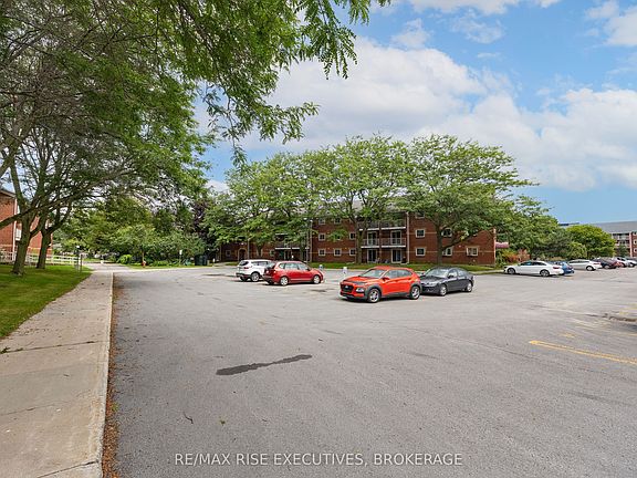 4th image of 561 Armstrong Rd #305