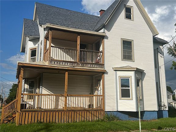 2nd image of 1223 West St