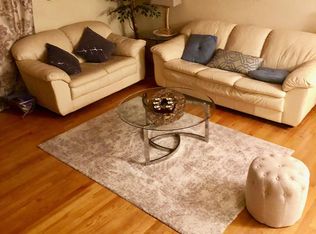 14 Wiggins Farm Dr, Simsbury, CT 06070