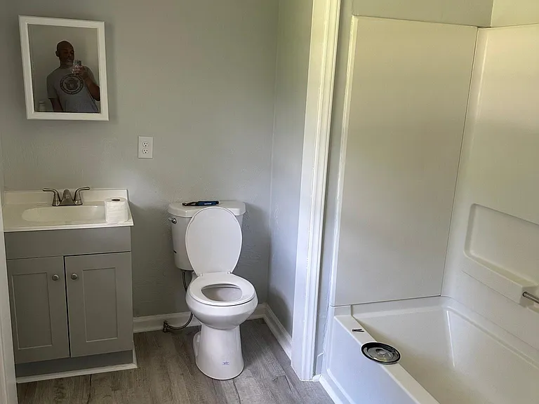 1223 Stansfield Dr — Photo 2
