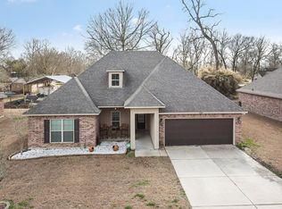 3229 Orleans Quarters Dr, Brusly, LA 70719