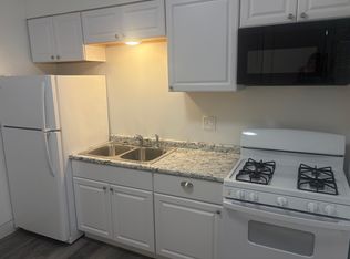 423 Spring Ave APT 1, Ellwood City, PA 16117