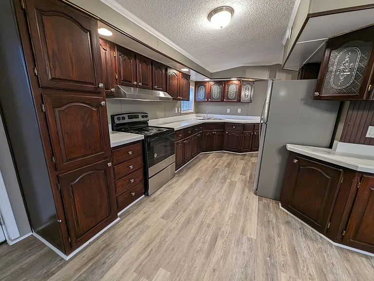 Lots of Kitchen cabinets